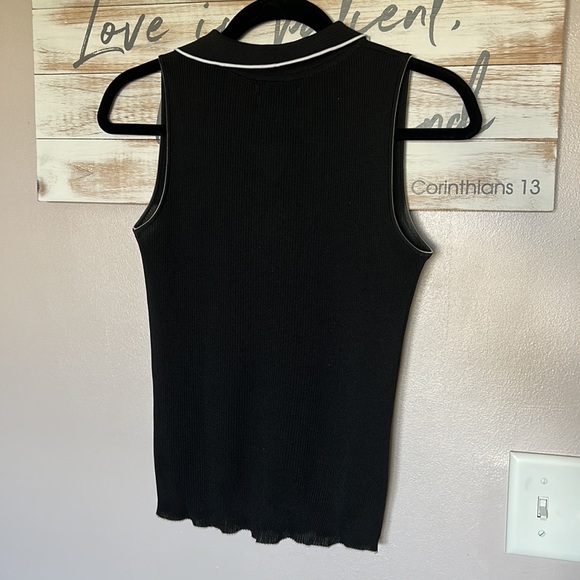 CHANEL BLACK AND WHITE EMBROIDERED CLASSIC LOGO KNIT RIBBED POLO TANK TOP SMALL - Picture 3 of 5